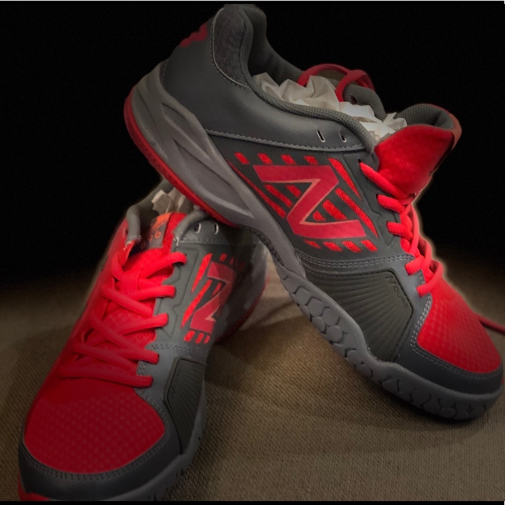 NEW BALANCE TENNIS SNEAKERS